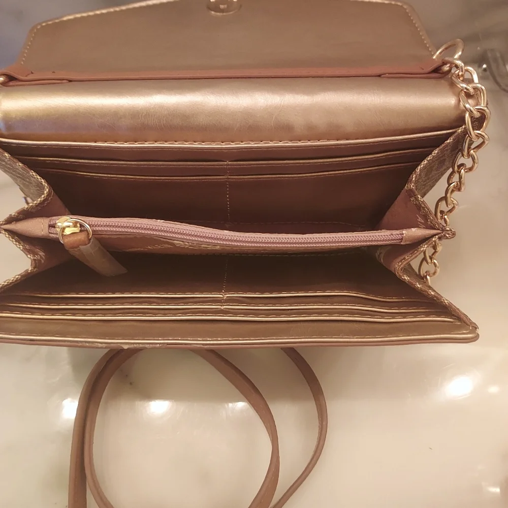 Wallet on Chain - Picture 2 of 3